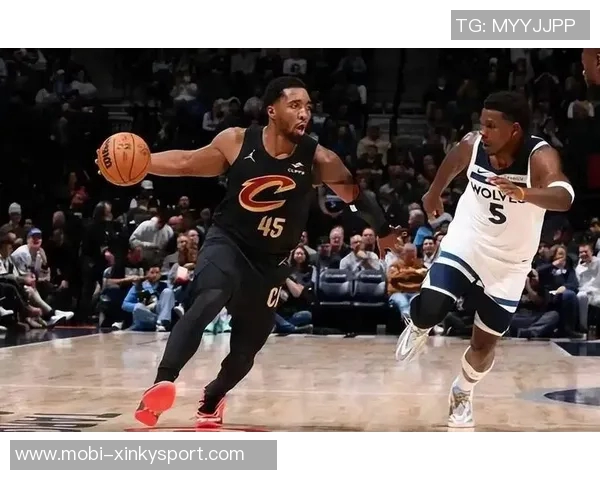 米切尔状态火热却难救主全场最高30分6篮板3抢断下半场狂砍23分