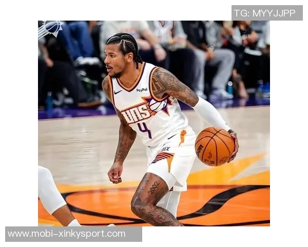 杰伦格林赛前积极热身投篮训练中展现笑容复出在望 杰伦格林赛前积极热身投篮训练中展现笑容复出在望